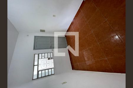 Sala de estar  de casa para alugar com 1 quarto, 30m² em Jardim Guarau, São Paulo