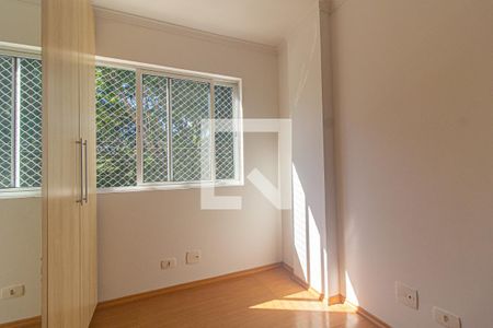 Quarto 2 de apartamento para alugar com 3 quartos, 65m² em Santa Felicidade, Curitiba