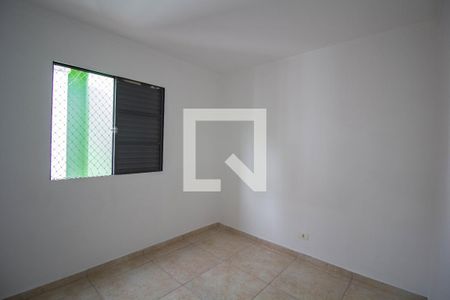 Quarto 1 de apartamento para alugar com 2 quartos, 47m² em Vila Carmosina, São Paulo