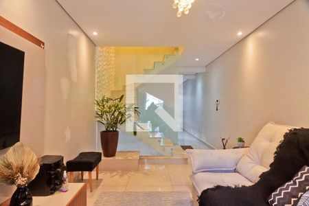 Sala de casa à venda com 3 quartos, 130m² em Vila Mangalot, São Paulo