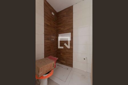 Banheiro de apartamento à venda com 1 quarto, 33m² em Vila Ré, São Paulo