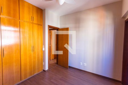 Suíte de apartamento para alugar com 3 quartos, 95m² em Funcionários, Belo Horizonte