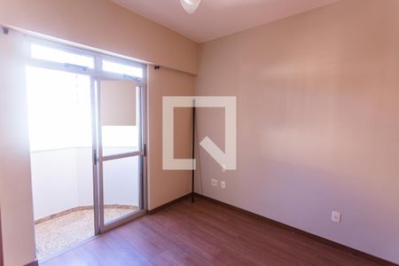 Suíte de apartamento para alugar com 3 quartos, 95m² em Funcionários, Belo Horizonte