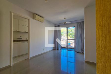 Apartamento à venda com 60m², 2 quartos e 1 vagaSala