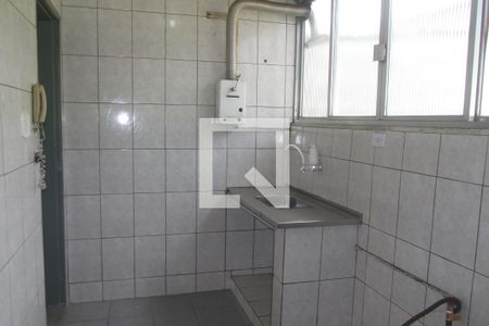 Cozinha  de apartamento para alugar com 3 quartos, 58m² em Inhauma, Rio de Janeiro