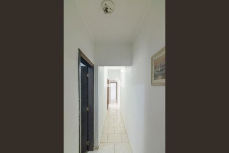 Corredor de casa à venda com 2 quartos, 220m² em Jardim Marek, Santo André