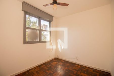 Quarto 1 de apartamento para alugar com 2 quartos, 54m² em Sarandi, Porto Alegre