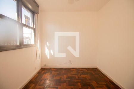 Quarto 1 de apartamento para alugar com 2 quartos, 54m² em Sarandi, Porto Alegre