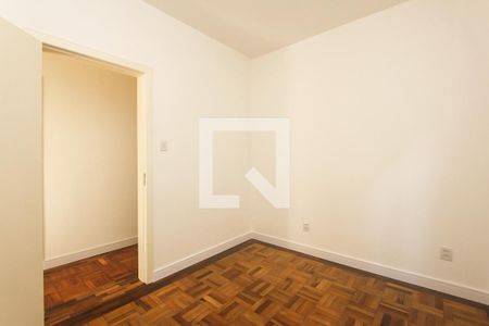 Quarto 1 de apartamento para alugar com 2 quartos, 70m² em Auxiliadora, Porto Alegre