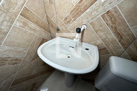 Banheiro - Torneira de apartamento para alugar com 1 quarto, 60m² em Pinheiro, São Leopoldo