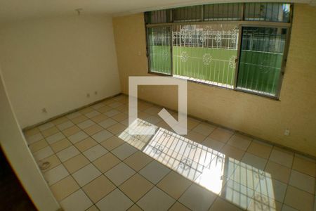Sala 1 de casa para alugar com 4 quartos, 100m² em Fátima, Niterói