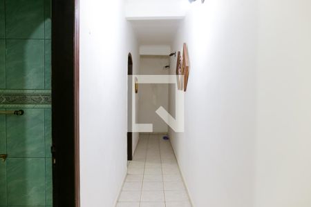 Corredor de casa à venda com 3 quartos, 205m² em Vila Camilópolis, Santo André