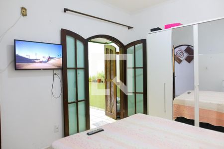 Suite de casa à venda com 3 quartos, 205m² em Vila Camilópolis, Santo André