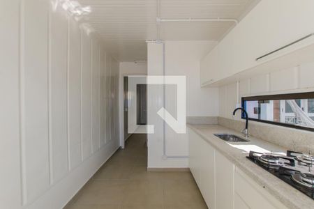 Cozinha de apartamento para alugar com 1 quarto, 30m² em Rio Tavares, Florianópolis