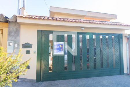 fachada  de casa à venda com 3 quartos, 150m² em Terceira Divisão de Interlagos, São Paulo