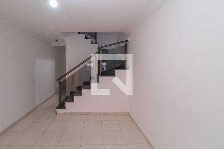 Sala   de casa para alugar com 3 quartos, 100m² em Vila Zelina, São Paulo