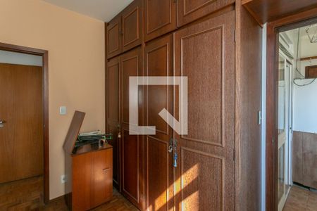 Quarto 1 de apartamento à venda com 3 quartos, 70m² em Santo Antônio, Belo Horizonte