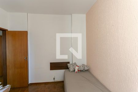 Quarto 2 de apartamento à venda com 3 quartos, 70m² em Santo Antônio, Belo Horizonte