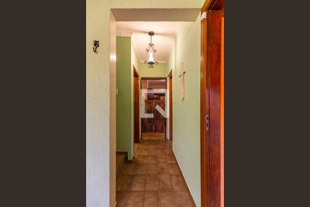 Corredor de casa à venda com 3 quartos, 250m² em Vila Bela Vista, Santo André