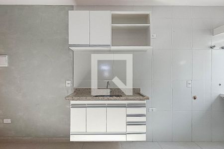 Cozinha de apartamento para alugar com 1 quarto, 28m² em Vila Mazzei, São Paulo