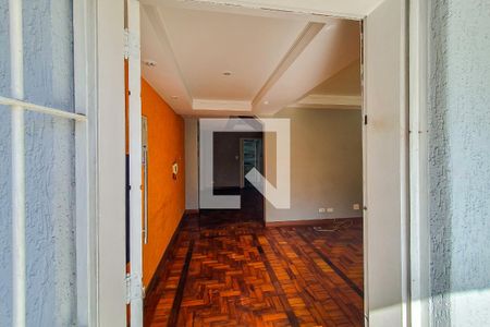 entrada sala de casa à venda com 3 quartos, 206m² em Jardim da Gloria, São Paulo