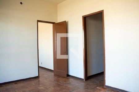 Sala de casa à venda com 6 quartos, 400m² em Monsenhor Messias, Belo Horizonte