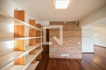 Sala de tv de apartamento para alugar com 3 quartos, 180m² em Real Parque, São Paulo