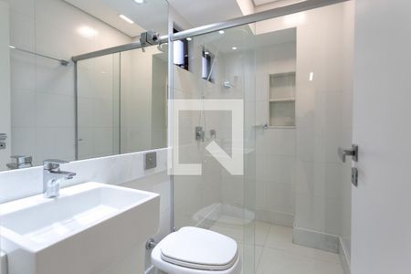 Banheiro de apartamento para alugar com 1 quarto, 45m² em Funcionários, Belo Horizonte