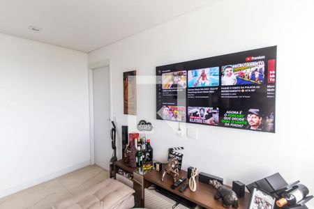 Sala de TV de apartamento para alugar com 1 quarto, 55m² em Alphaville Empresarial, Barueri