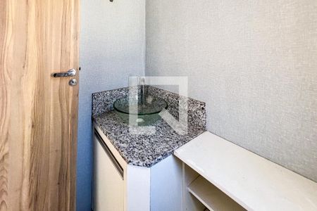 Lavabo  de casa para alugar com 4 quartos, 230m² em Planalto Paulista, São Paulo