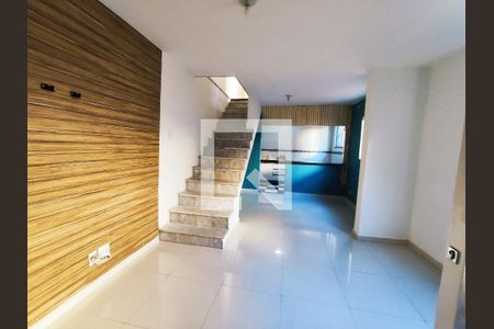 Sala de casa à venda com 2 quartos, 90m² em Todos Os Santos, Rio de Janeiro