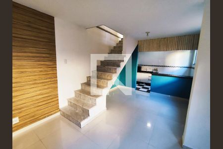 Sala de casa à venda com 2 quartos, 90m² em Todos Os Santos, Rio de Janeiro