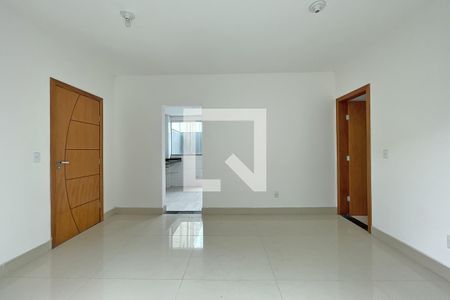 Sala de apartamento à venda com 3 quartos, 133m² em Padre Eustáquio, Belo Horizonte