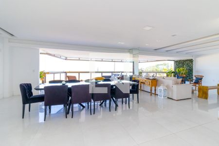 Sala de apartamento para alugar com 3 quartos, 350m² em Barra da Tijuca, Rio de Janeiro