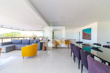 Sala de apartamento para alugar com 3 quartos, 350m² em Barra da Tijuca, Rio de Janeiro