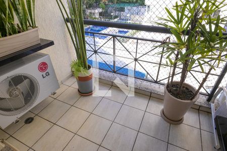 Varanda de apartamento à venda com 2 quartos, 60m² em Vila Santo Estéfano, São Paulo
