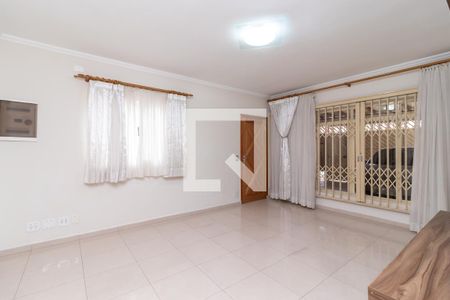 Sala de casa à venda com 3 quartos, 200m² em Vila Hebe, São Paulo