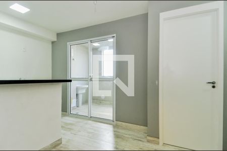 Sala de apartamento para alugar com 2 quartos, 45m² em Vila das Bandeiras, Guarulhos