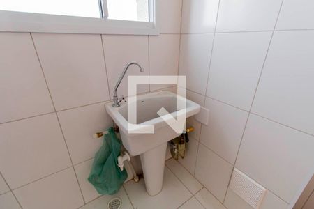 Cozinha e Área de Serviço de apartamento para alugar com 2 quartos, 37m² em Vila Pierina, São Paulo