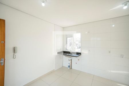 Sala e cozinha de apartamento à venda com 2 quartos, 38m² em Penha de França, São Paulo