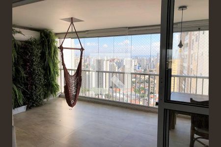 Apartamento à venda com 3 quartos, 137m² em Vila Gumercindo, São Paulo