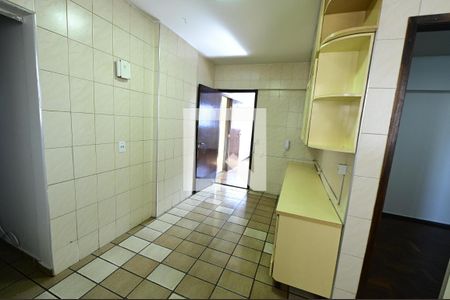 Cozinha de apartamento para alugar com 2 quartos, 67m² em Setor Central, Goiânia