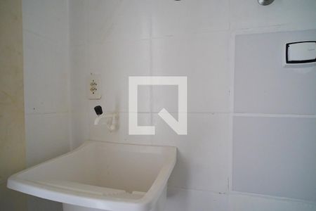 Banheiro - tanque de kitnet/studio à venda com 1 quarto, 26m² em Floresta, Porto Alegre