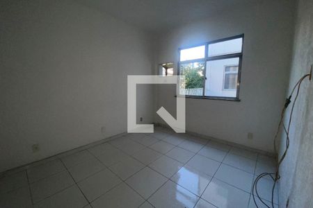 Quarto 2 de apartamento para alugar com 2 quartos, 70m² em Pq Duque, Duque de Caxias