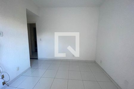 Quarto 2 de apartamento para alugar com 2 quartos, 70m² em Pq Duque, Duque de Caxias