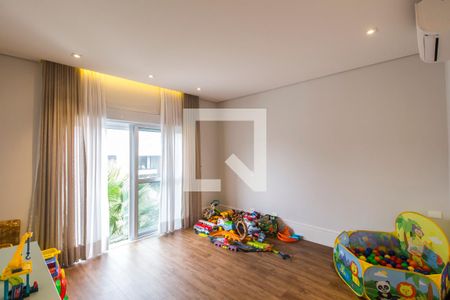 Casa de condomínio à venda com 567m², 5 quartos e 4 vagas Casa de condomínio à venda com 567m², 5 quartos e 4 vagasSuíte 4