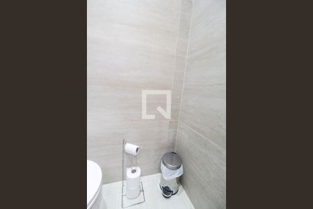 Casa de condomínio à venda com 567m², 5 quartos e 4 vagas Casa de condomínio à venda com 567m², 5 quartos e 4 vagasBanheiroBanheiro