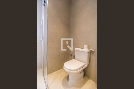 Casa de condomínio à venda com 567m², 5 quartos e 4 vagas Casa de condomínio à venda com 567m², 5 quartos e 4 vagasBanheiro da Suíte 4