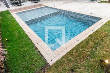 Casa de condomínio à venda com 567m², 5 quartos e 4 vagas Casa de condomínio à venda com 567m², 5 quartos e 4 vagasPiscina