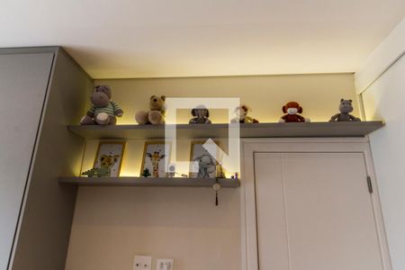 Casa de condomínio à venda com 567m², 5 quartos e 4 vagas Casa de condomínio à venda com 567m², 5 quartos e 4 vagasDetalhe